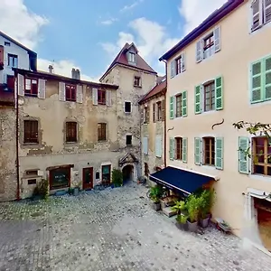Appartement De Charme Au Coeur De La Vieille, Annecy